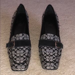 Black & white coach pumps suede & leather trim